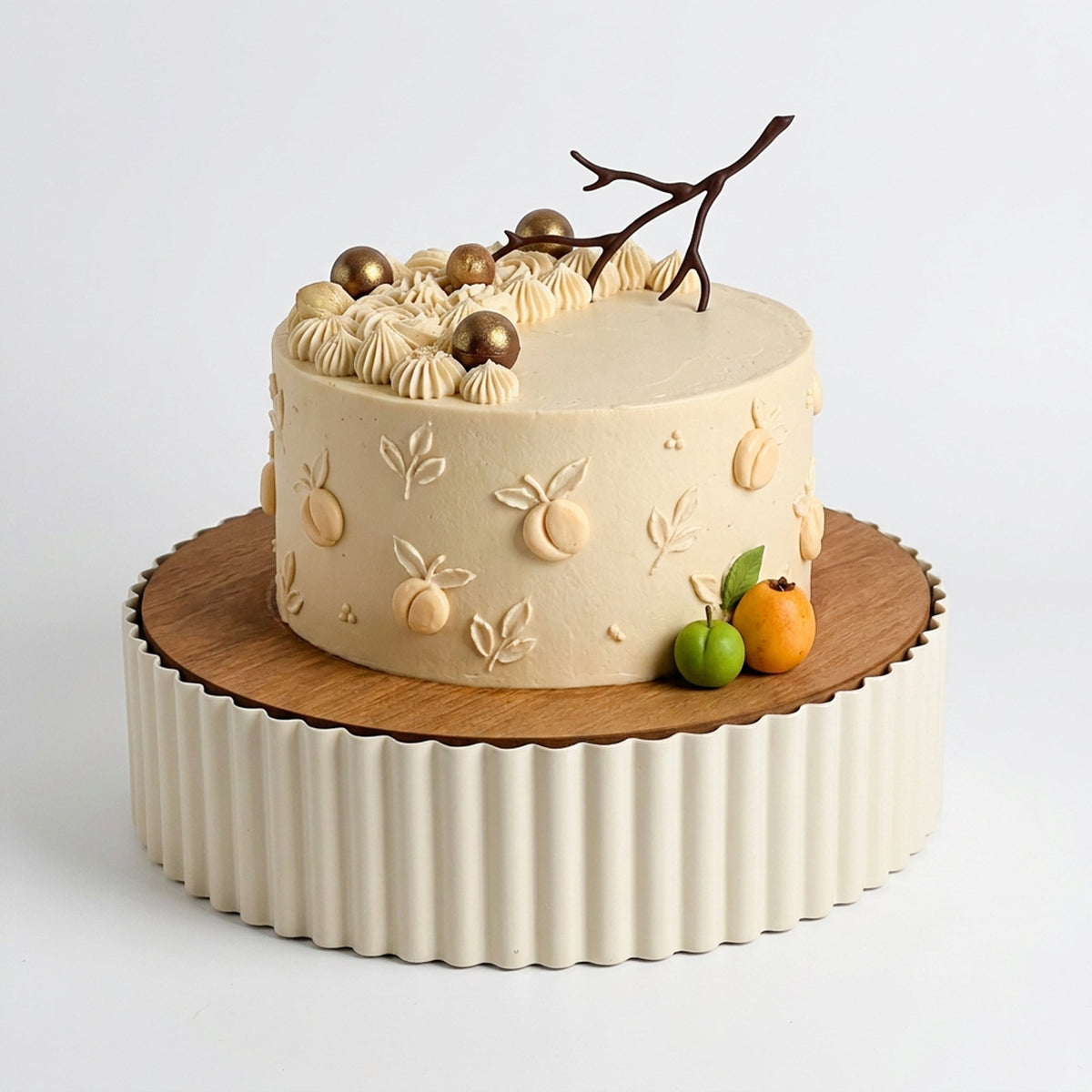 26cm Round Wooden Cake Stand - Cream